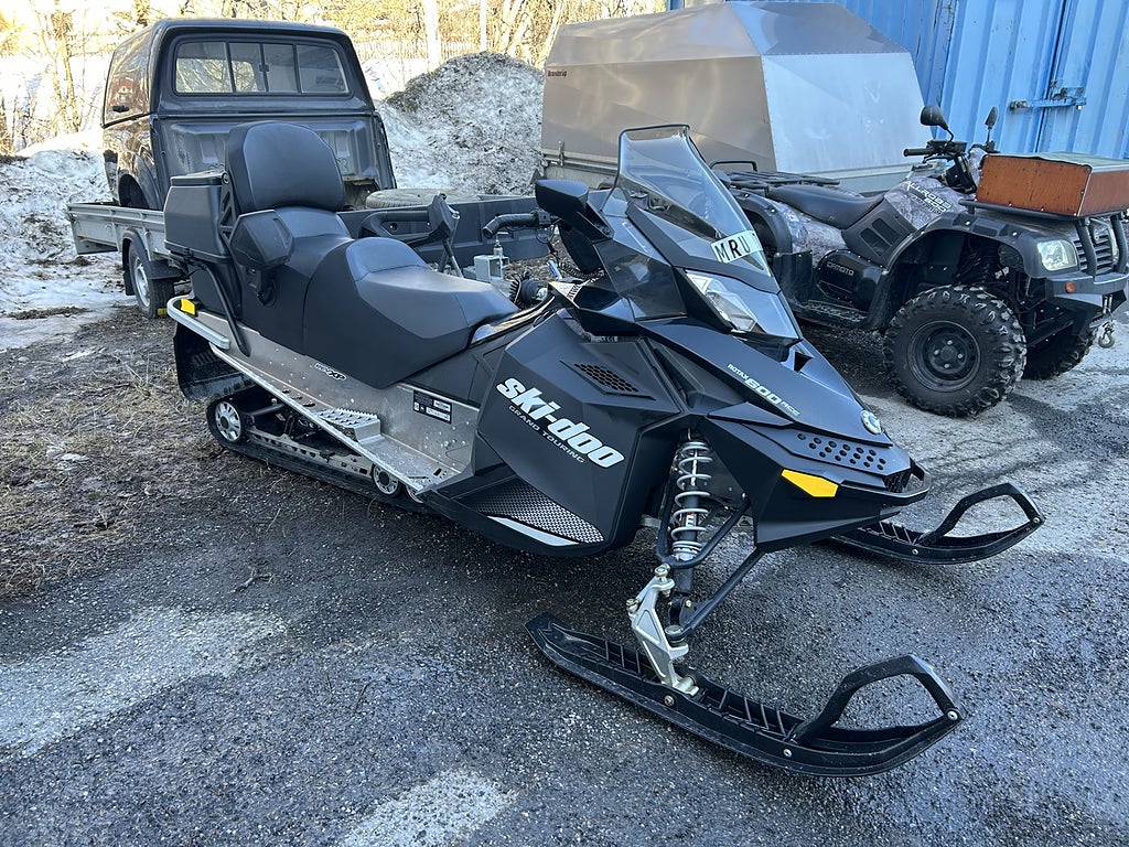 Ski-Doo Grand Touring 600 ACE