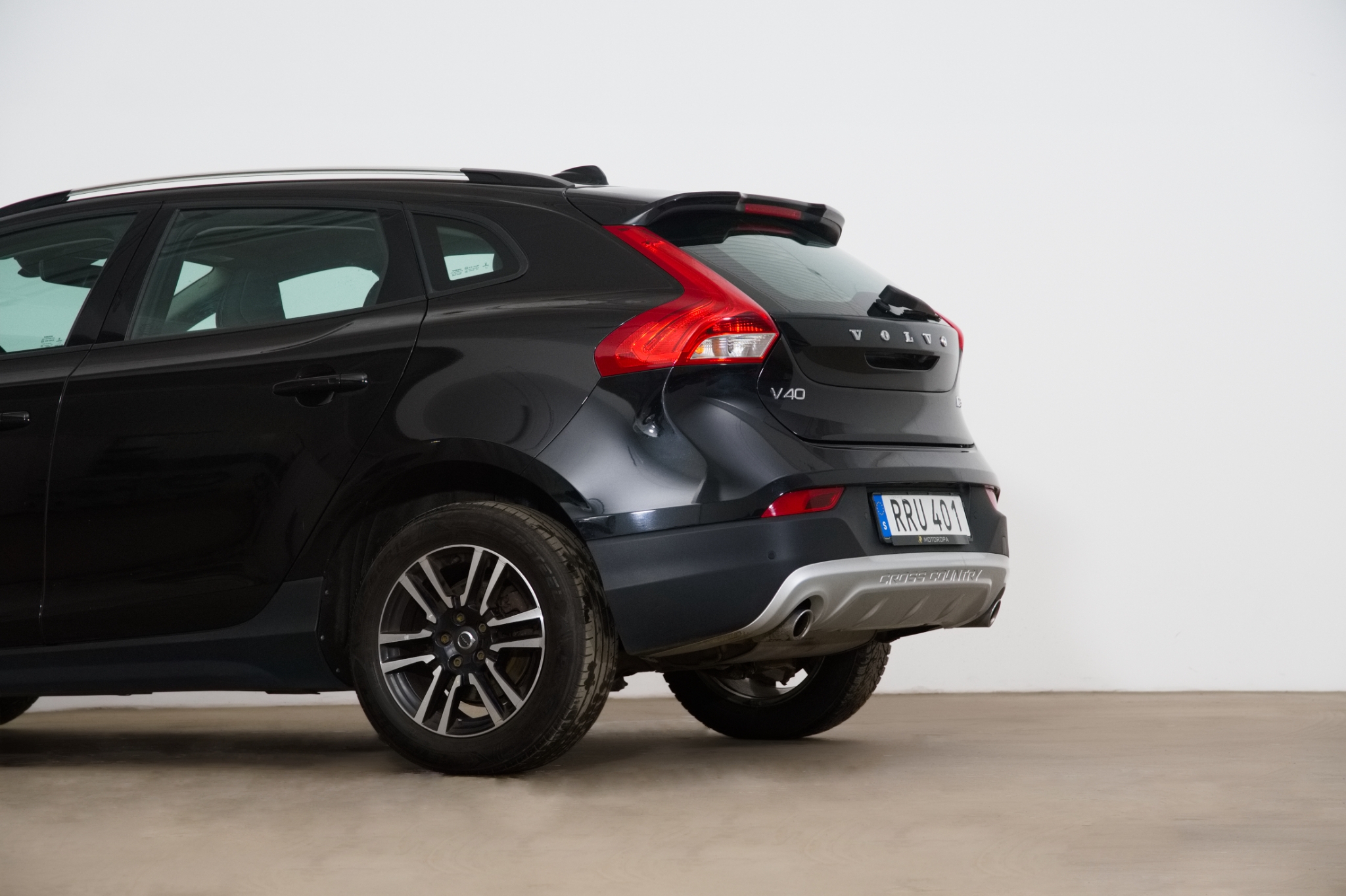 Volvo V40 Cross Country 2018, photo 5/47