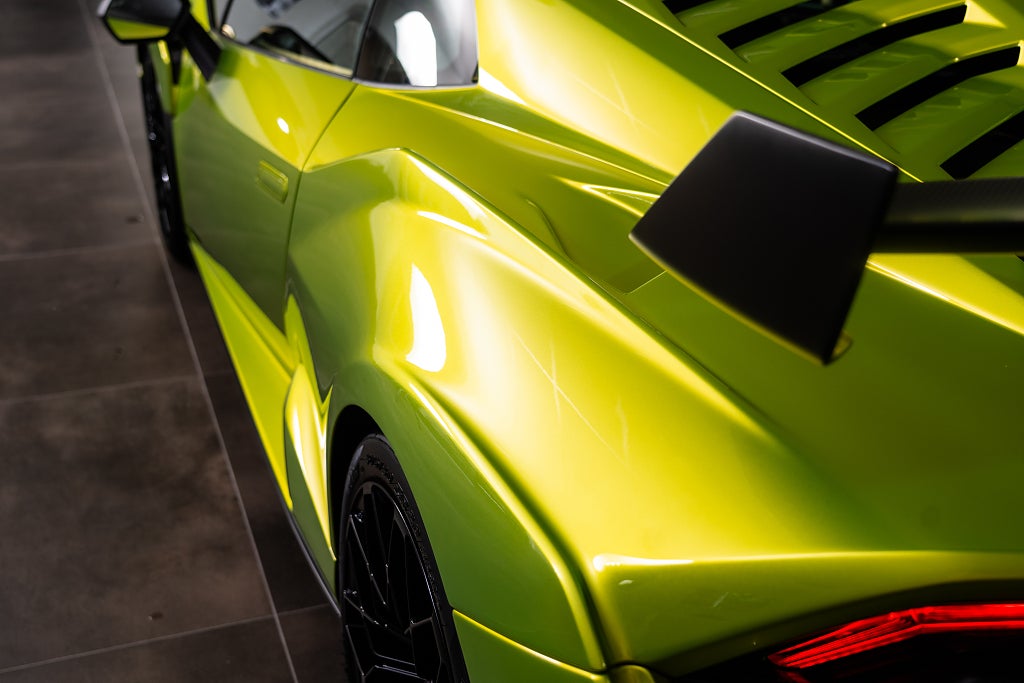 Gallery image 16 of 18