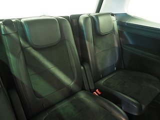 Minibuss Volkswagen Sharan 11 av 26