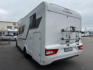 Husbil-halvintegrerad Adria Coral 670 SL AUTOMAT 18 av 19
