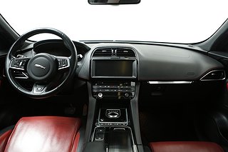 SUV Jaguar F-Pace 21 av 31
