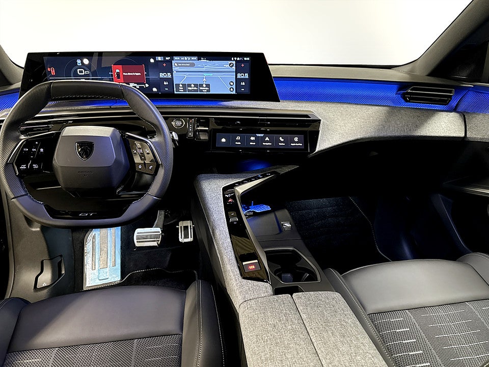 Bild på Peugeot 5008 GT Hybrid 1.2 PT 145hk Aut B-KAMERA CARPLAY