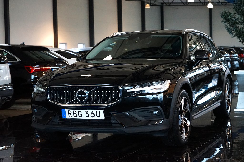 Volvo V60 Cross Country D4 AWD AUT Momentum Blis Drag M-Värmare