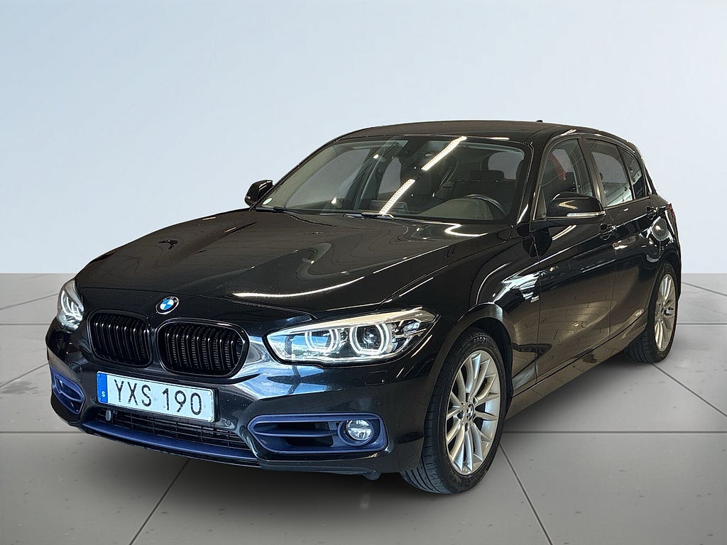 BMW 118d xDrive 5-dörrars Sport line Dragkrok Mvärmare Psens S&V