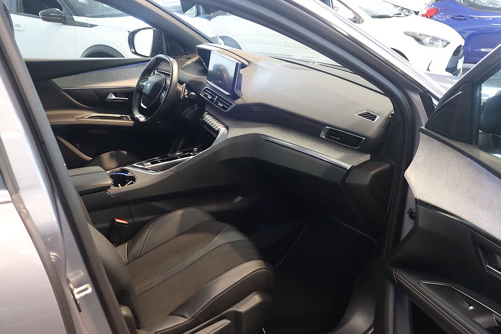 Bild på Peugeot 5008 GT 1.2 PT 130hk Aut - 7-SITS,B-KAMERA,NAV