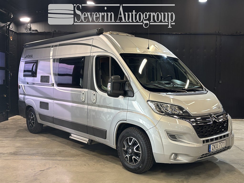 Pössl 5,99 lång (163 hk) 2 WIN PLUS Drag Solcell Markis