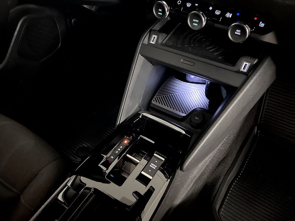 Bild på Citroën C4-X Shine 1.2 PT 130hk Aut 360-KAMERA CARPLAY