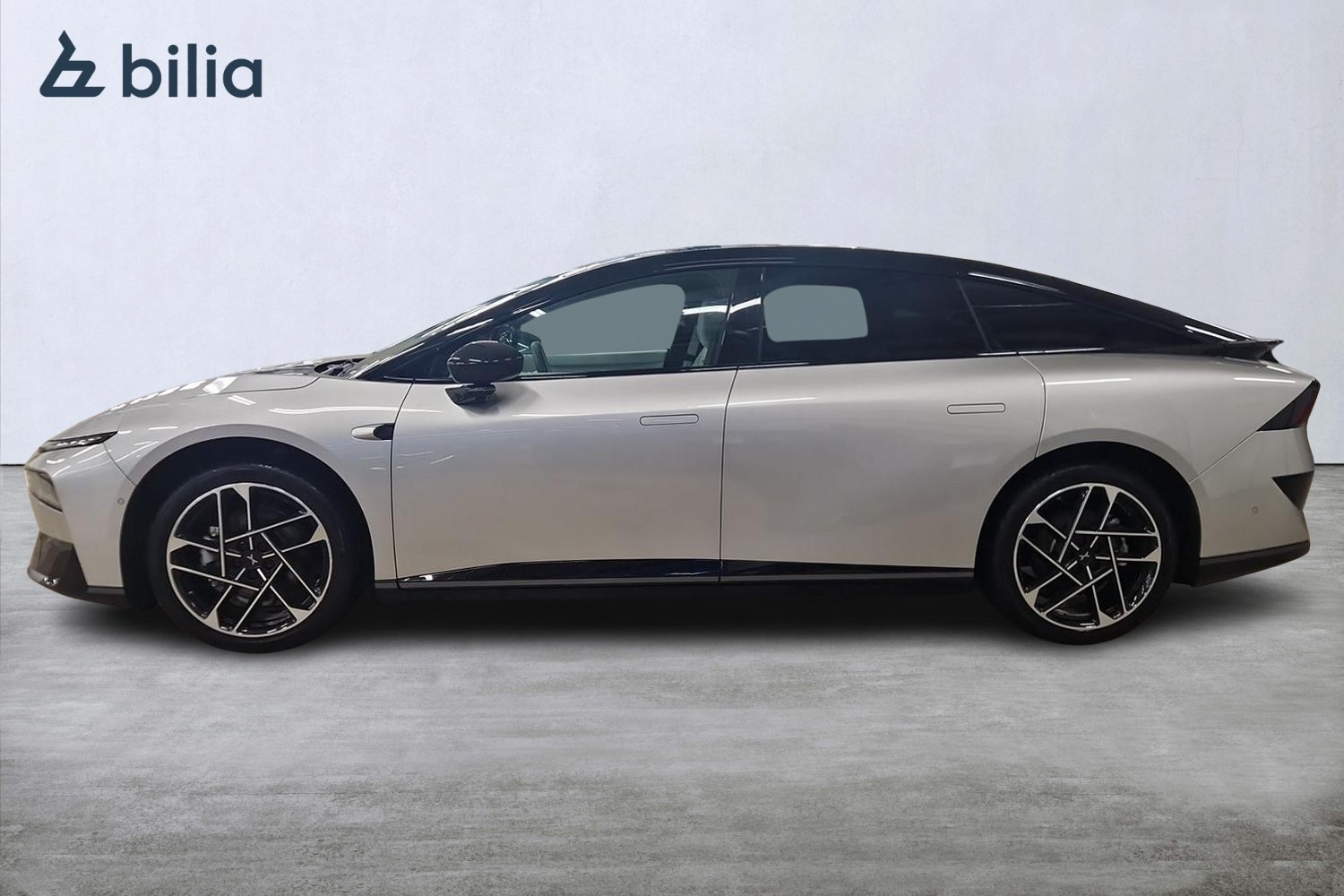 XPENG P7 AWD PERFORMANCE 2026, bild 5/32