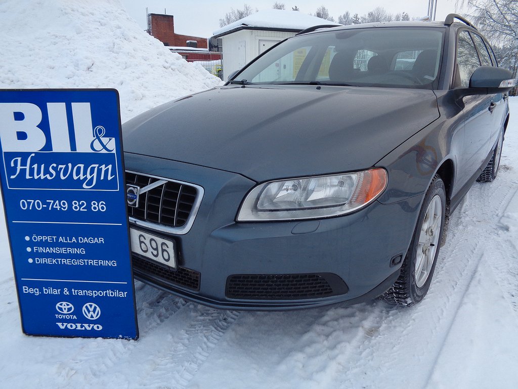 Volvo V70 2.0 ÅRSSK. 1.405:-/NYBES U.A./FULLSERVAD/14800 MIL