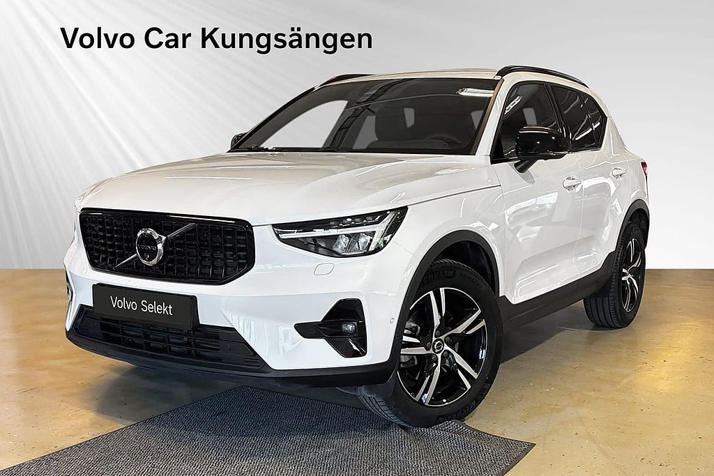 Volvo XC40 B3 FWD Bensin Plus Dark 360-kamera Rattvärme F...