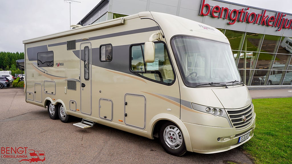 Frankia Luxury I 840 | Hydrauliska stödben | ALDE | Automat