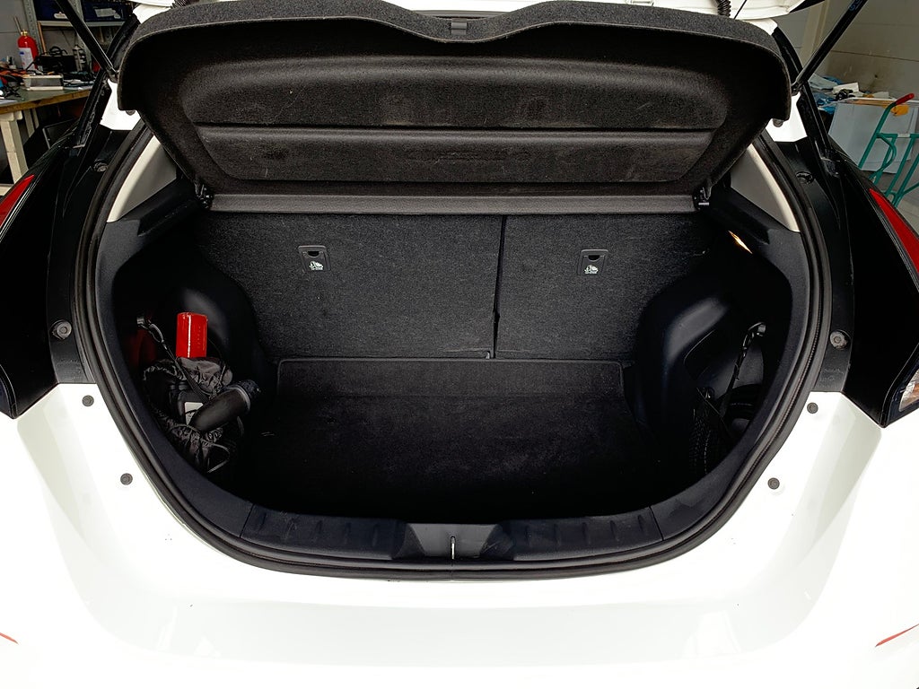 Nissan Leaf N-Connecta 39KwH MOMS 360 NAV