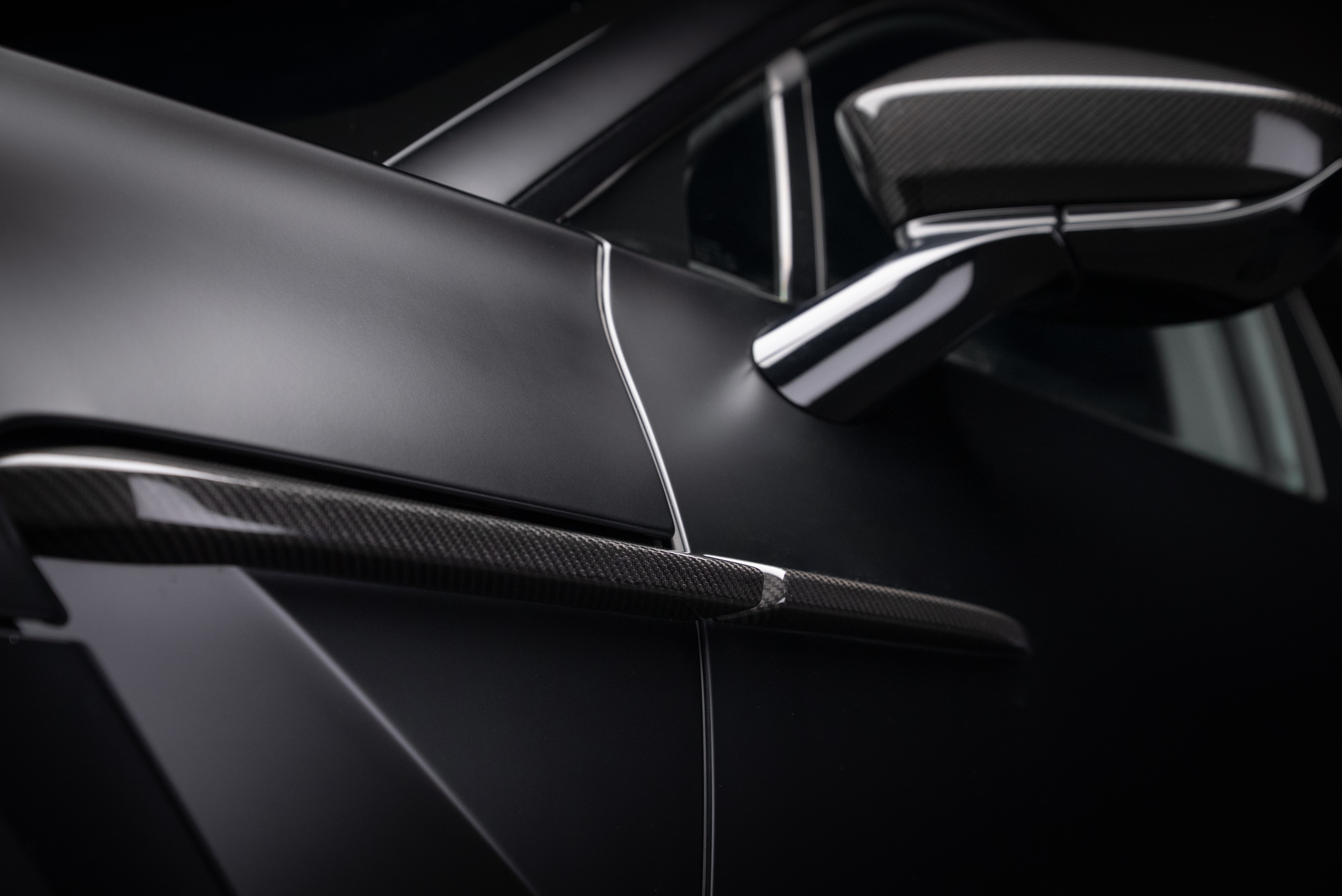 Aston Martin DBX 707 / Carbon Pack 2023, bild 4/10
