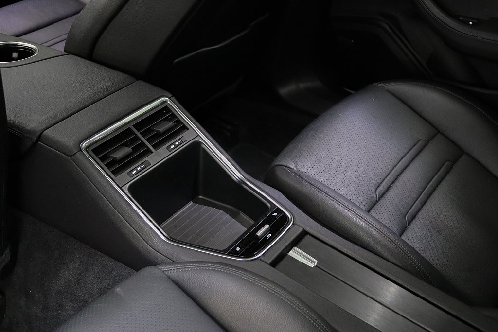 Porsche Panamera 4 E-Hybrid PDK Platinum Edition MOMS