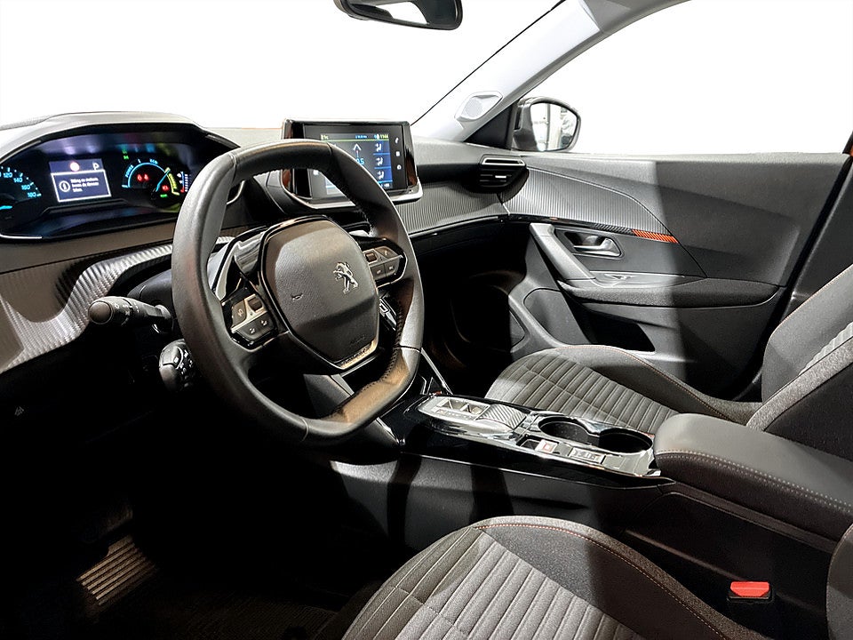 Bild på Peugeot E-2008 Active Pack 50kWh 136hk Aut KAMPANJRÄNTA 3,99%