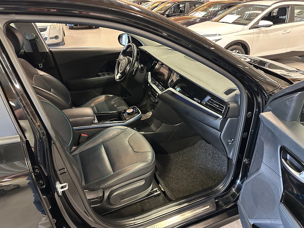 Kia Niro e- 64 kWh Advance Plus Ny bilsgaranti thumbnail