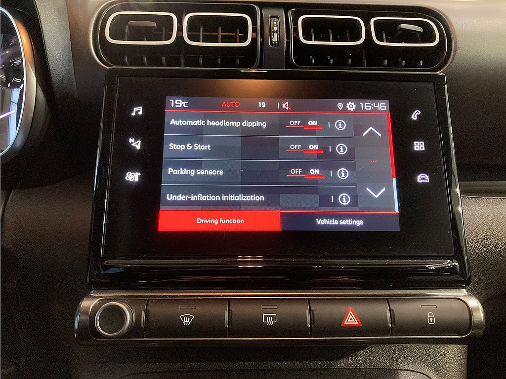 Bild på Citroën C3 Aircross Shine 1.2 PT 130hk Aut - PRIVATLEASING