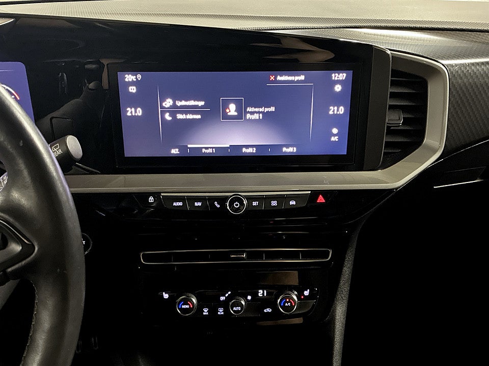 Bild på Opel Mokka Ultimate 1.2 Turbo 130hk Aut B-KAMERA CARPLAY