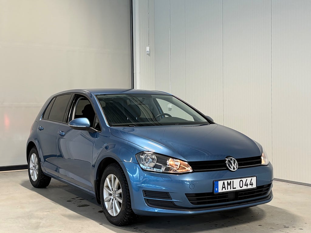 Volkswagen Golf 1.2TSI 105hk 5-dr Låga mil S&V-hjul Adaptiv/ BT