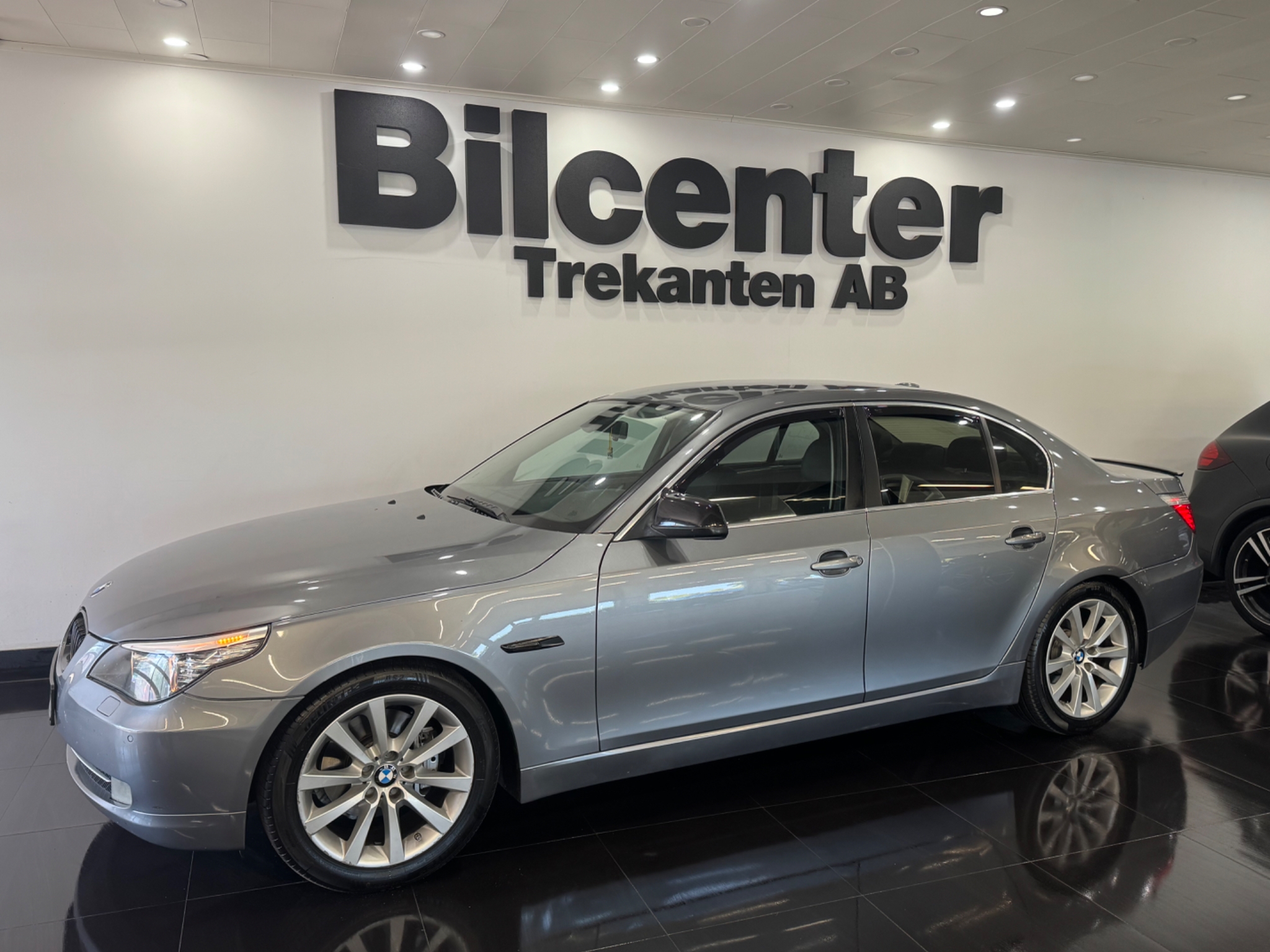 BMW 520 2010, kuva 3/38