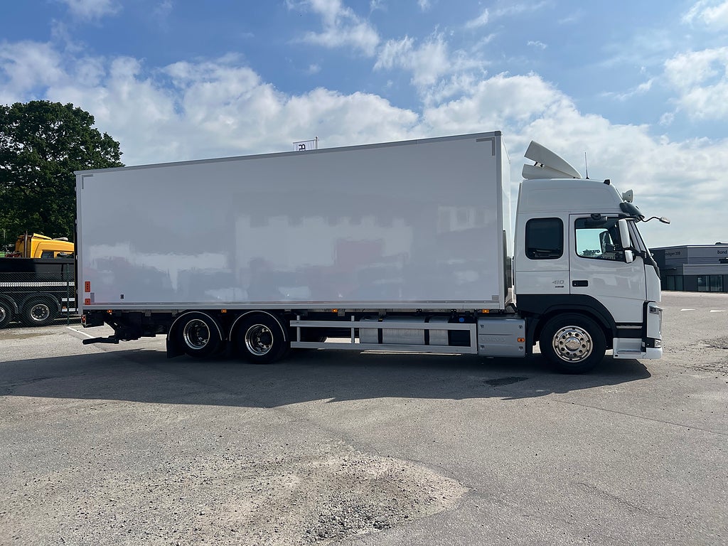 Volvo FM13 410 6x2 Skåpbil, *17 400 Mil*, Euro 6