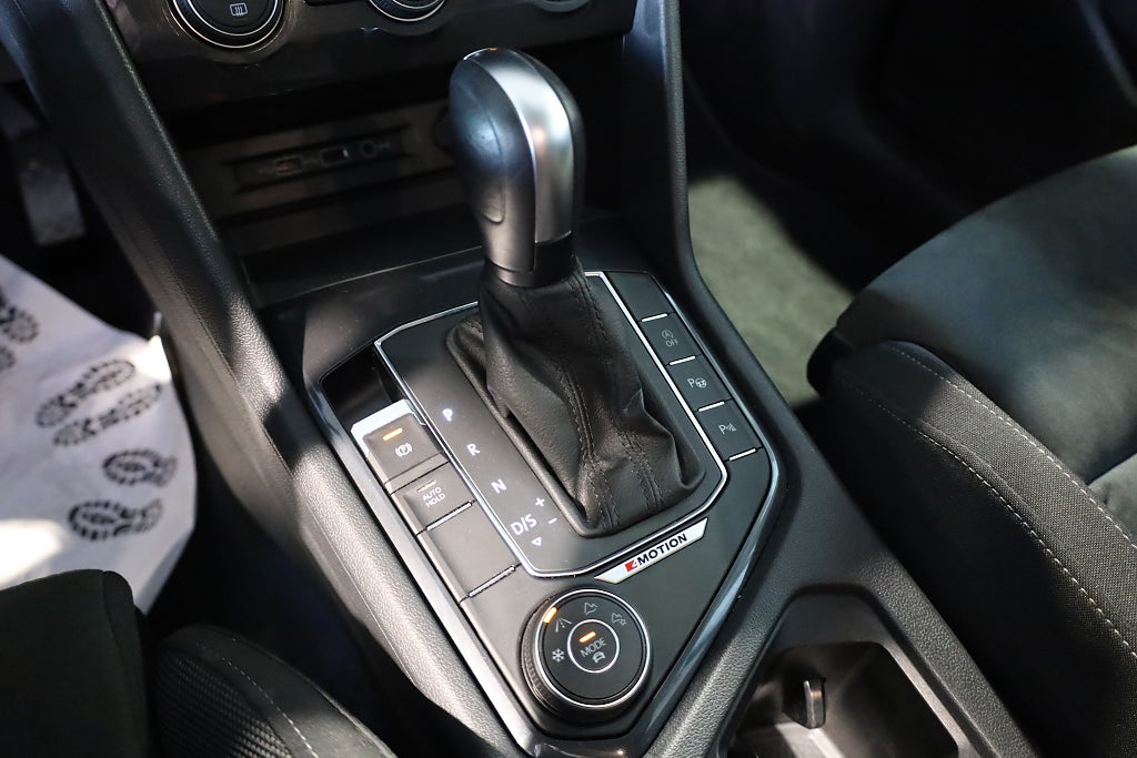 Volkswagen Tiguan Allspace 7-sits 2.0 TSI R-Line AUT 4M Drag Värmare 2020