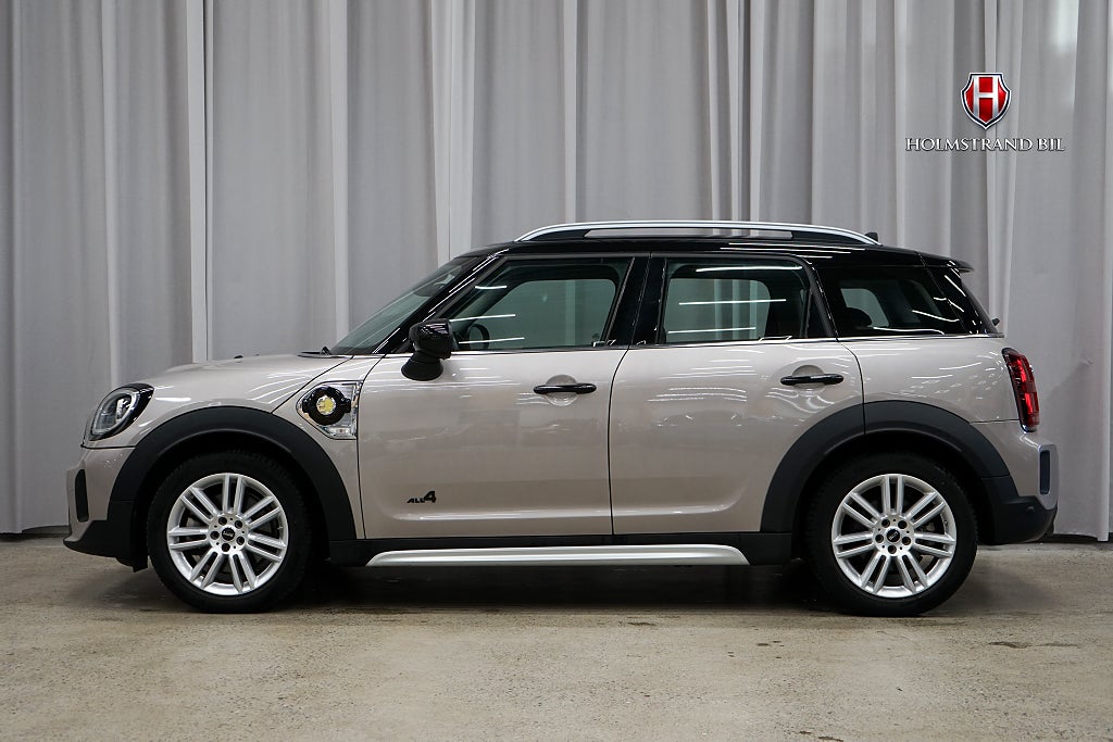 MINI Countryman Cooper SE ALL4 Essential Kamera Carplay Sportstol GPS 