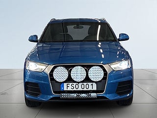 Audi Q3 2.0 TDI quattro S Tronic S&V-hjul Psens Dragkrok Navi – bild 2