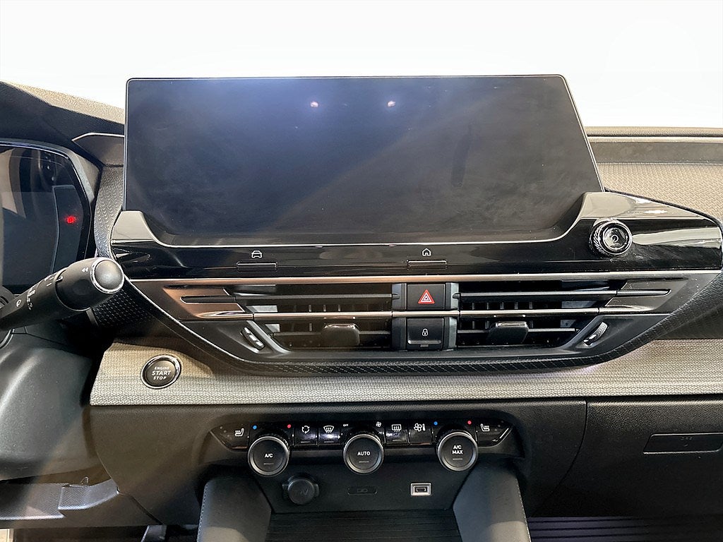 Bild på Citroën C5 X Shine Exclusive 1.6 PT 180hk Aut - PANO,360-KAMERA,DRAG