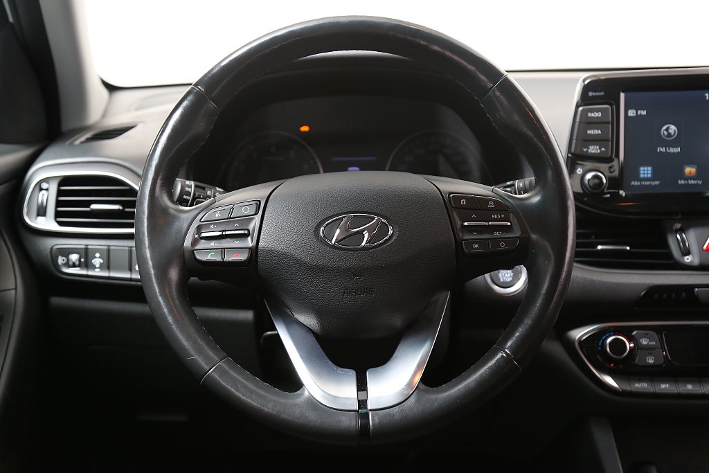 Hyundai i30 1,4 T-GDi 140hk Trend Kombi Aut CarPlay Kamera