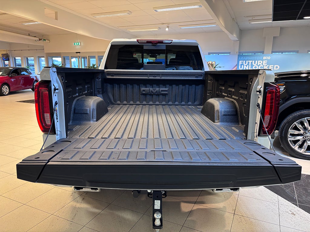 GMC Denali 2026 - miniatyr 17