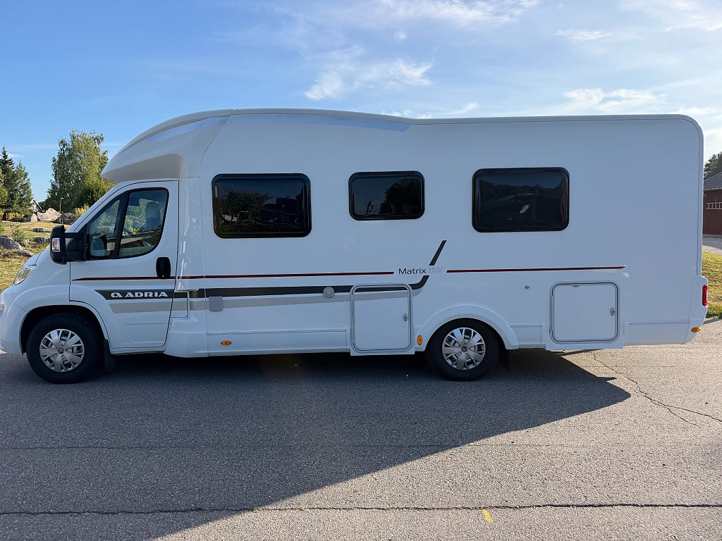 Adria Matrix M 670 SLT SCANDINAVIAN EDITION Långbäddar, välutrustad!
