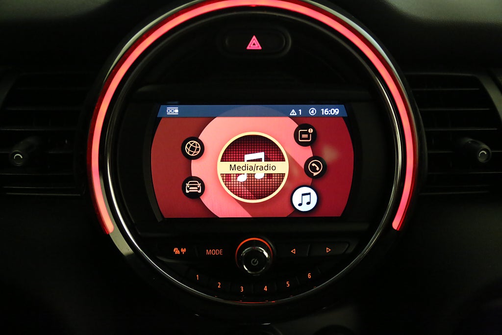 MINI Cooper 136hk Essential