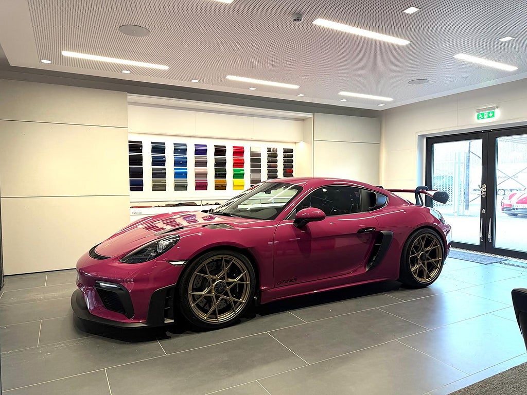 Porsche 718 GT4 RS / Rubystar / Lyft / VAT