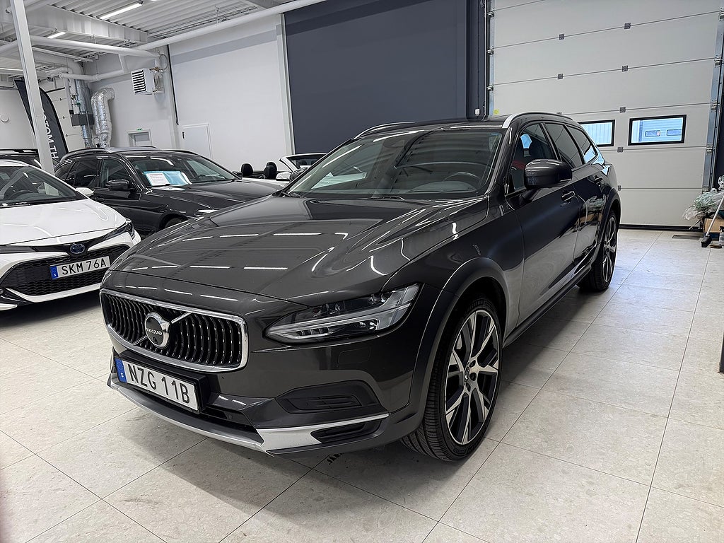 Volvo V90 Cross Country D5 AWD Advanced Dragkrok/Panorama/H&K/360°/HUD