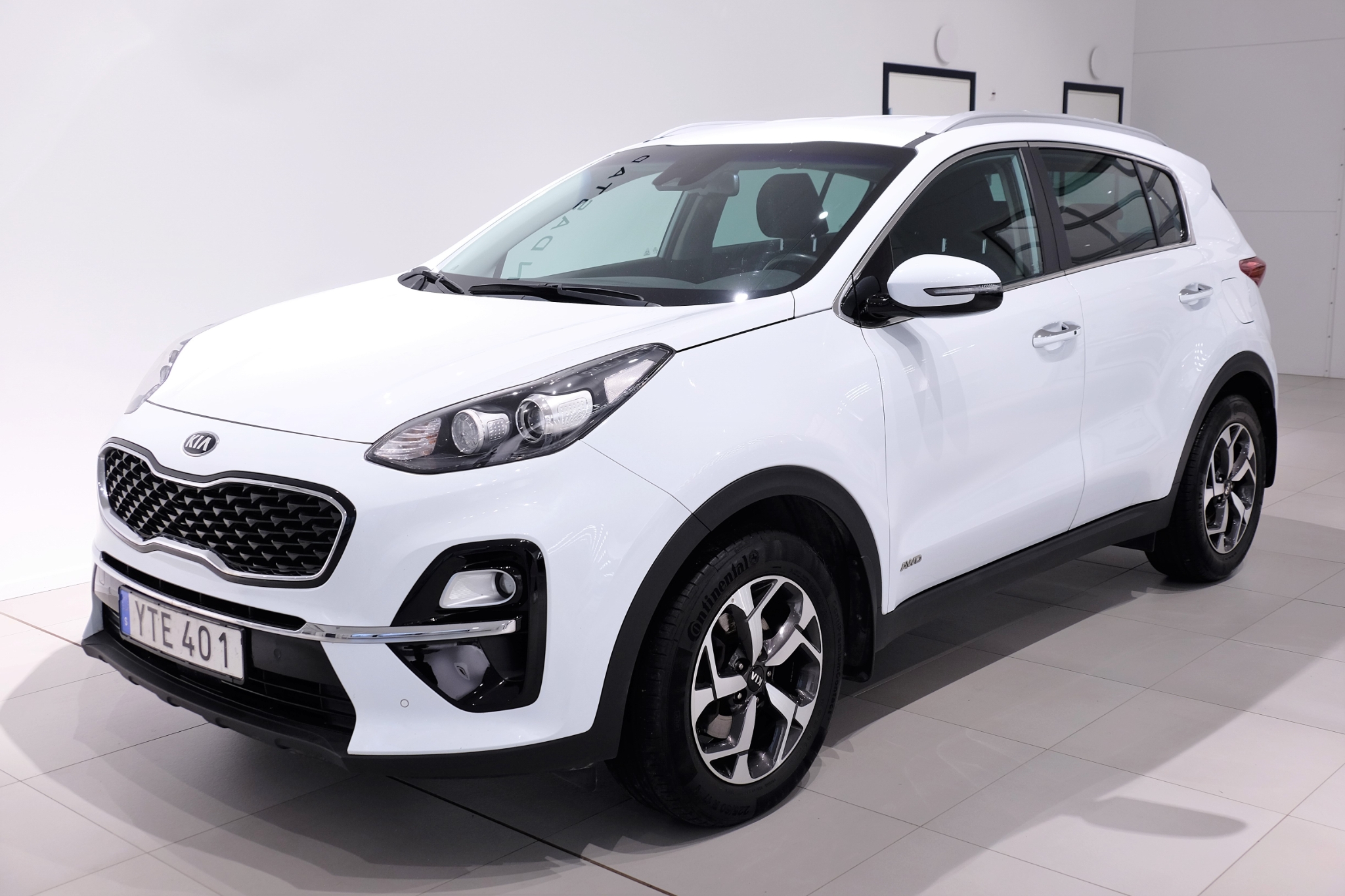 Kia Sportage 1,6 177hk T-GDI AWD AUT 2019, bild 2/49