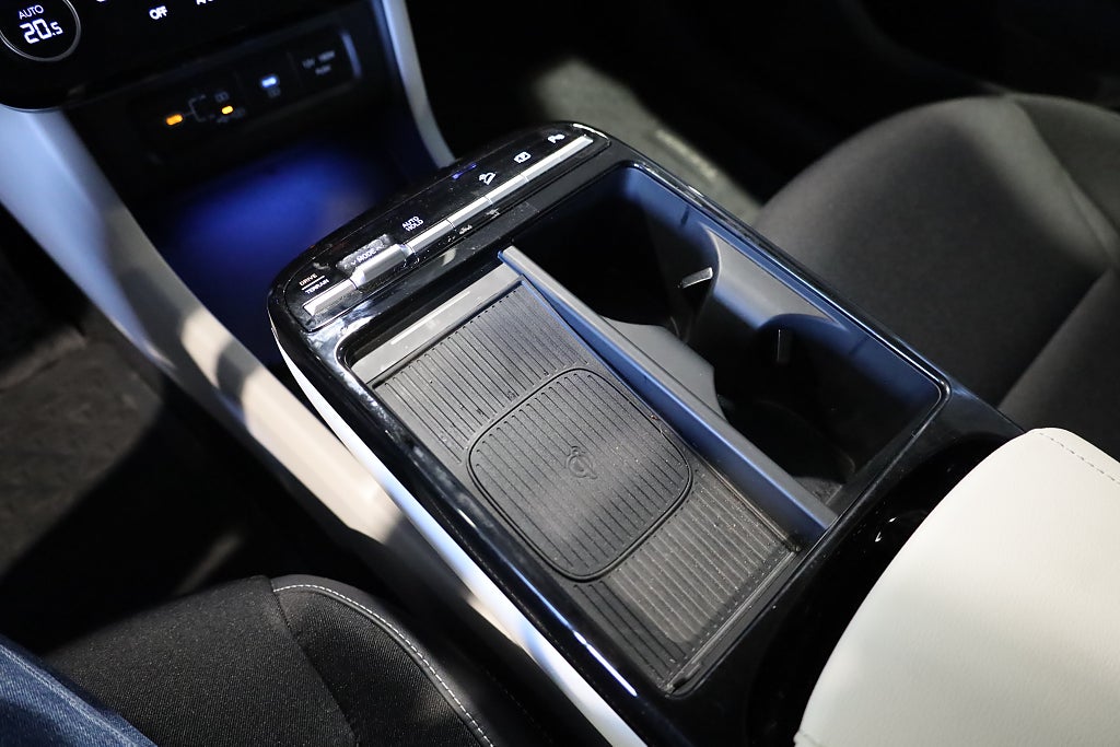 Hyundai Tucson Hybrid 1,6 T-GDi 215hk 4WD DCT Essential 2025