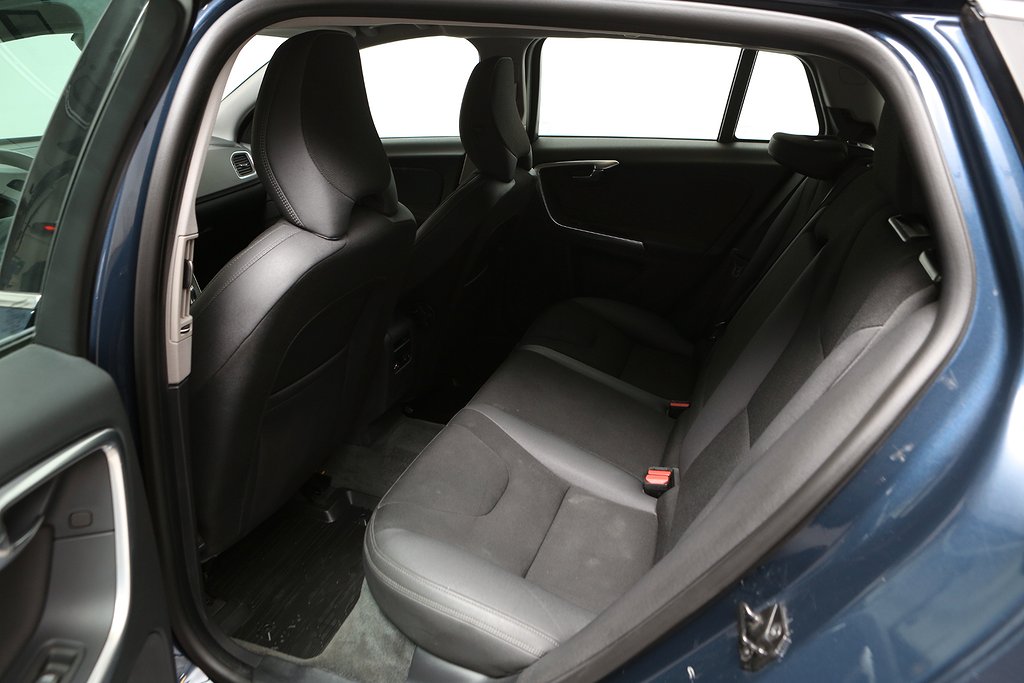 Volvo V60 D2 115hk Momentum Aut Dieselv Dragkrok 2013