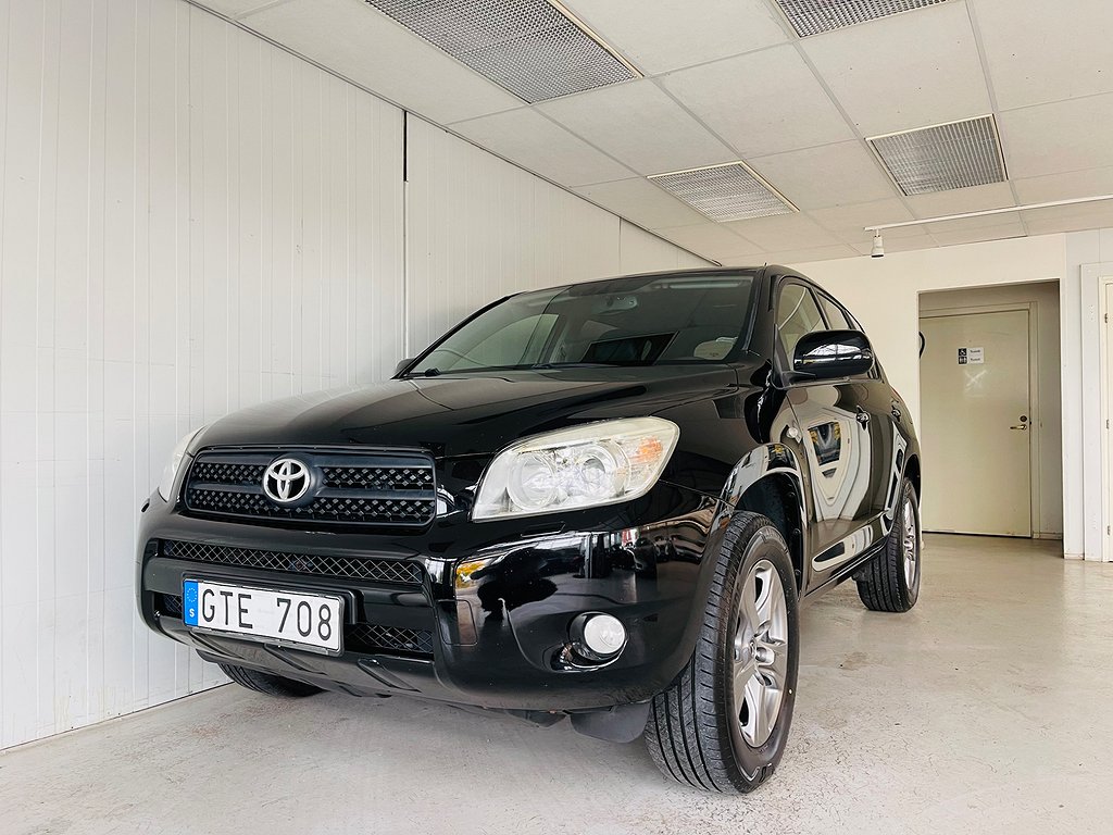 Toyota RAV4 2.0 VVT-i 152 HK 4x4 Automat Drag Skinn 12670MIL Executive