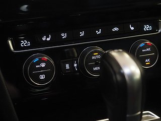 Kombi Volkswagen Passat 21 av 23