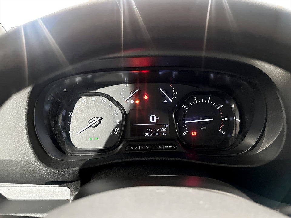 Bild på Citroën Jumpy PRO Business 2.0 BHDi 122hk MOTORVÄRMARE