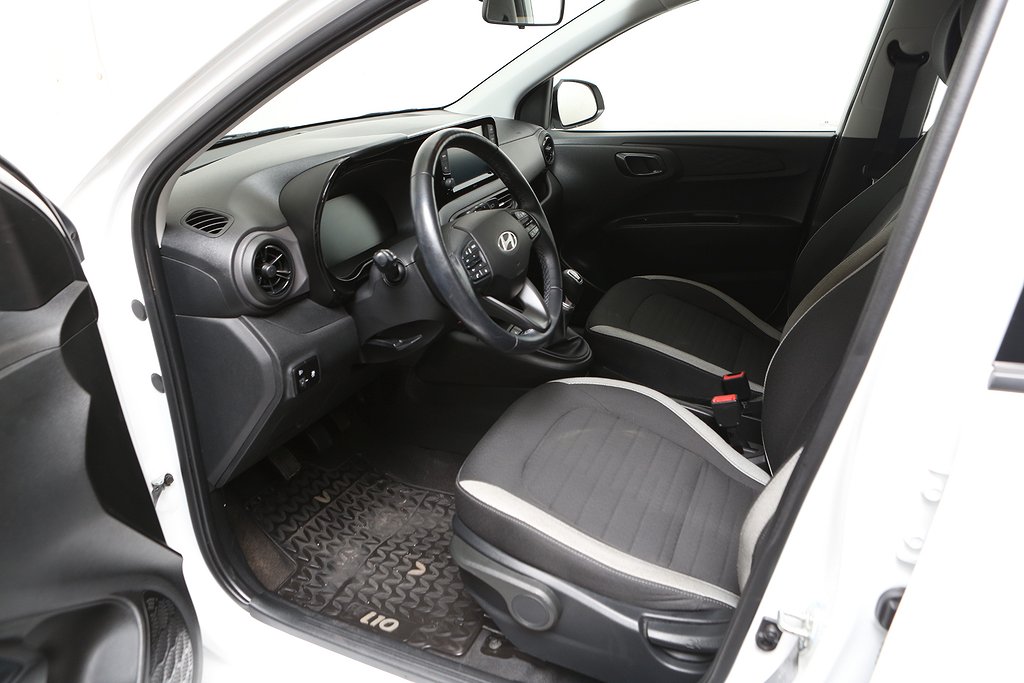 Hyundai i10 1,0 blue Essential 5D CarPlay Bluetooth 2024