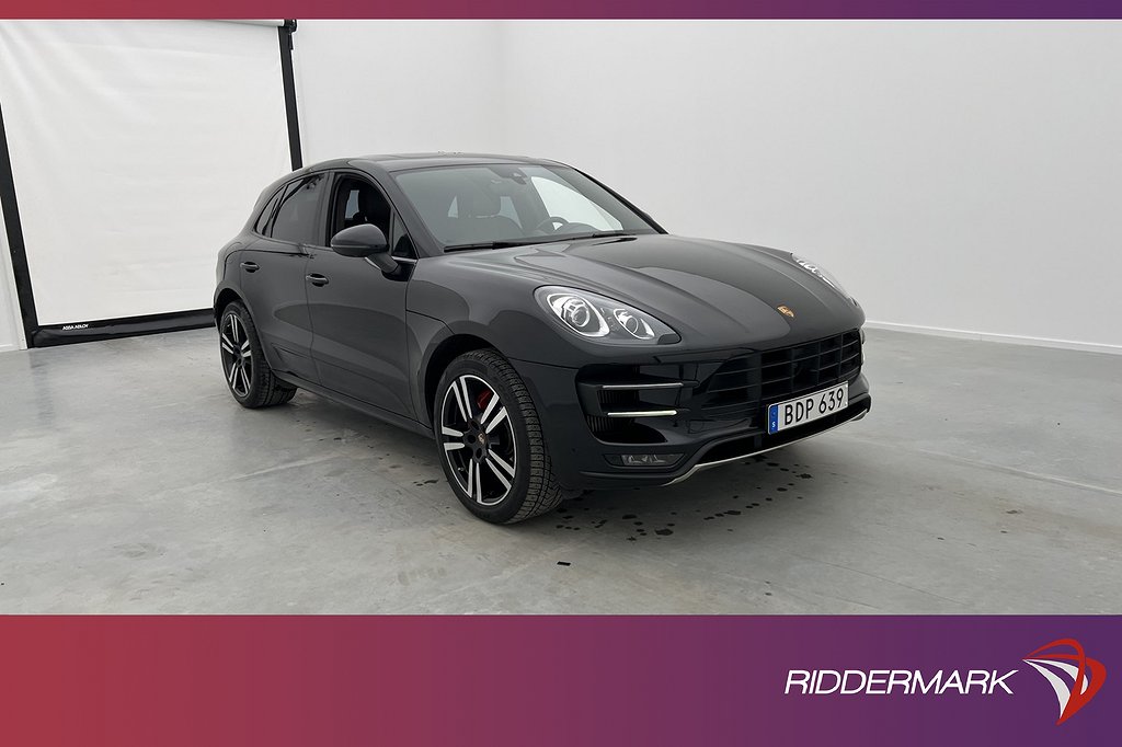 Porsche Macan Turbo 400hk Chrono Pano Burm PASM Värm Sv.Såld