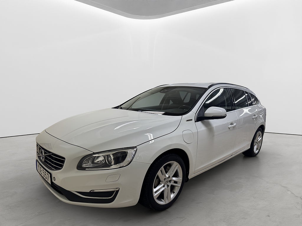 Volvo V60 D5 Plug-in AWD 231hk, Momentum