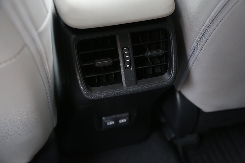 Lexus UX 250h E-Four 184hk Premium AWD Aut Teknik-paket Taklucka 2021