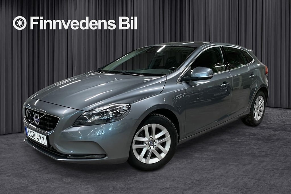 Volvo V40 D4 Momentum Business Edition