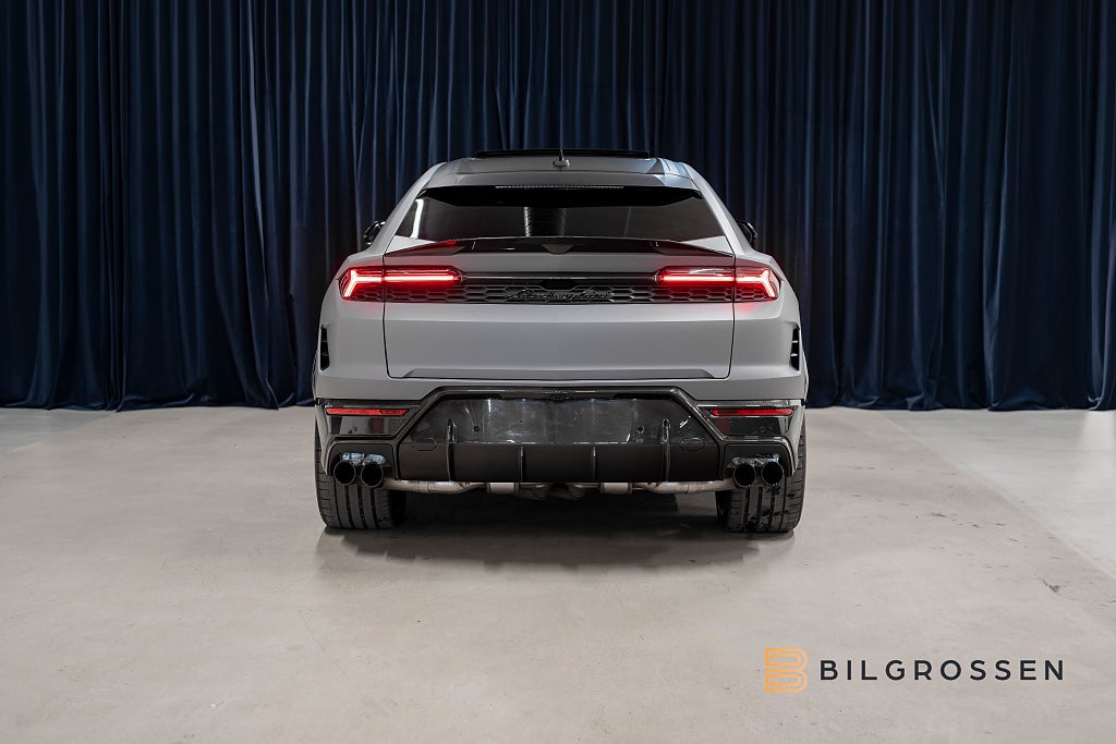 Lamborghini Urus SE Style-P Dark Big-Carbon Grigio China 23” NY
