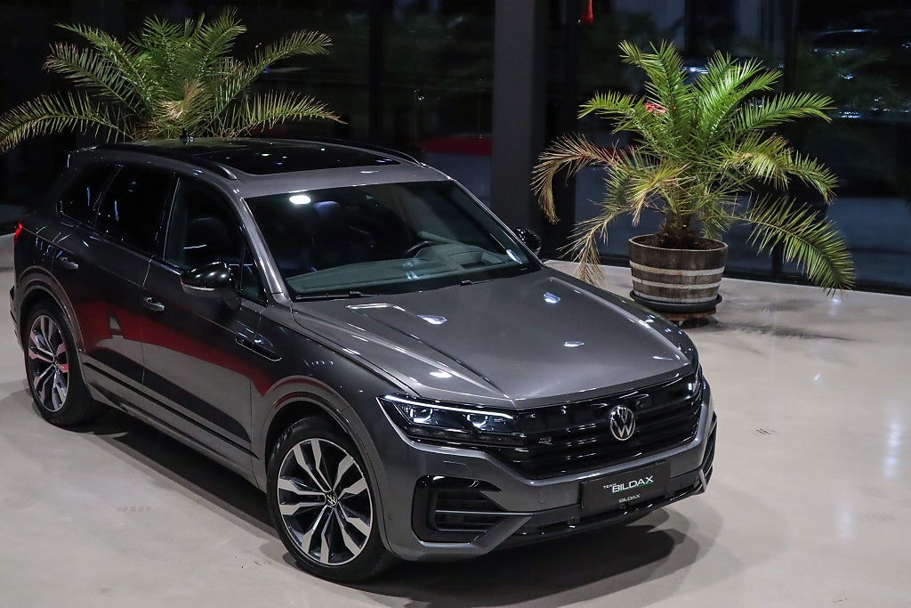 Volkswagen Touareg  TDI 286HK 4M BLACK R-LINE NIGHT VISION