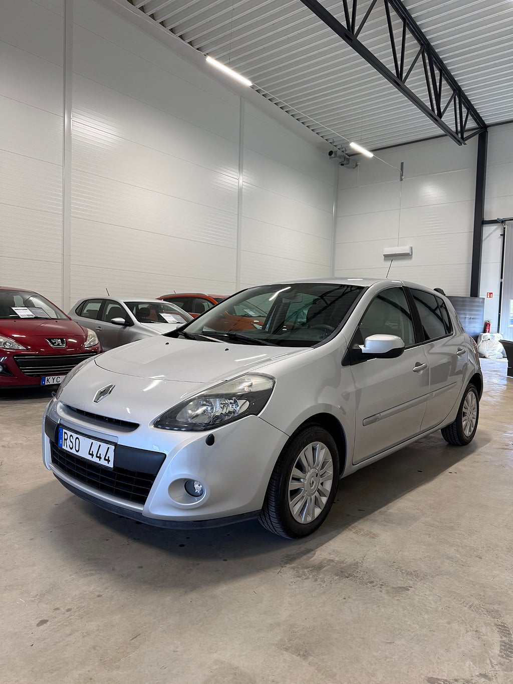 Renault Clio 5-dörrars Halvkombi 1.2 / Nybytt kamrem / 1.95% RÄNTA